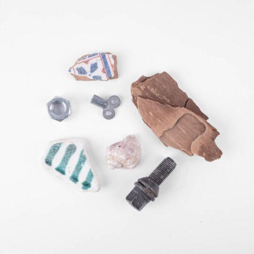 Johanna hat eine Schwäche für formschöne „Readymades“, sowohl von der Natur als auch von Menschenhand geschaffen.