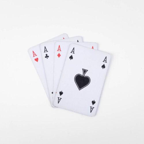 Bild vergrößern - Sabinas Motto beim Pokern? Das gleiche wie in Sachen New Business: Einsatz, Enthusiasmus und niemals auf Fold agieren. Mit niedrigen Karten und einem All-in konnte sie schon echte Profis schlagen. Sabinas Motto beim Pokern? Das gleiche wie in Sachen New Business: Einsatz, Enthusiasmus und niemals auf Fold agieren. Mit niedrigen Karten und einem All-in konnte sie schon echte Profis schlagen.