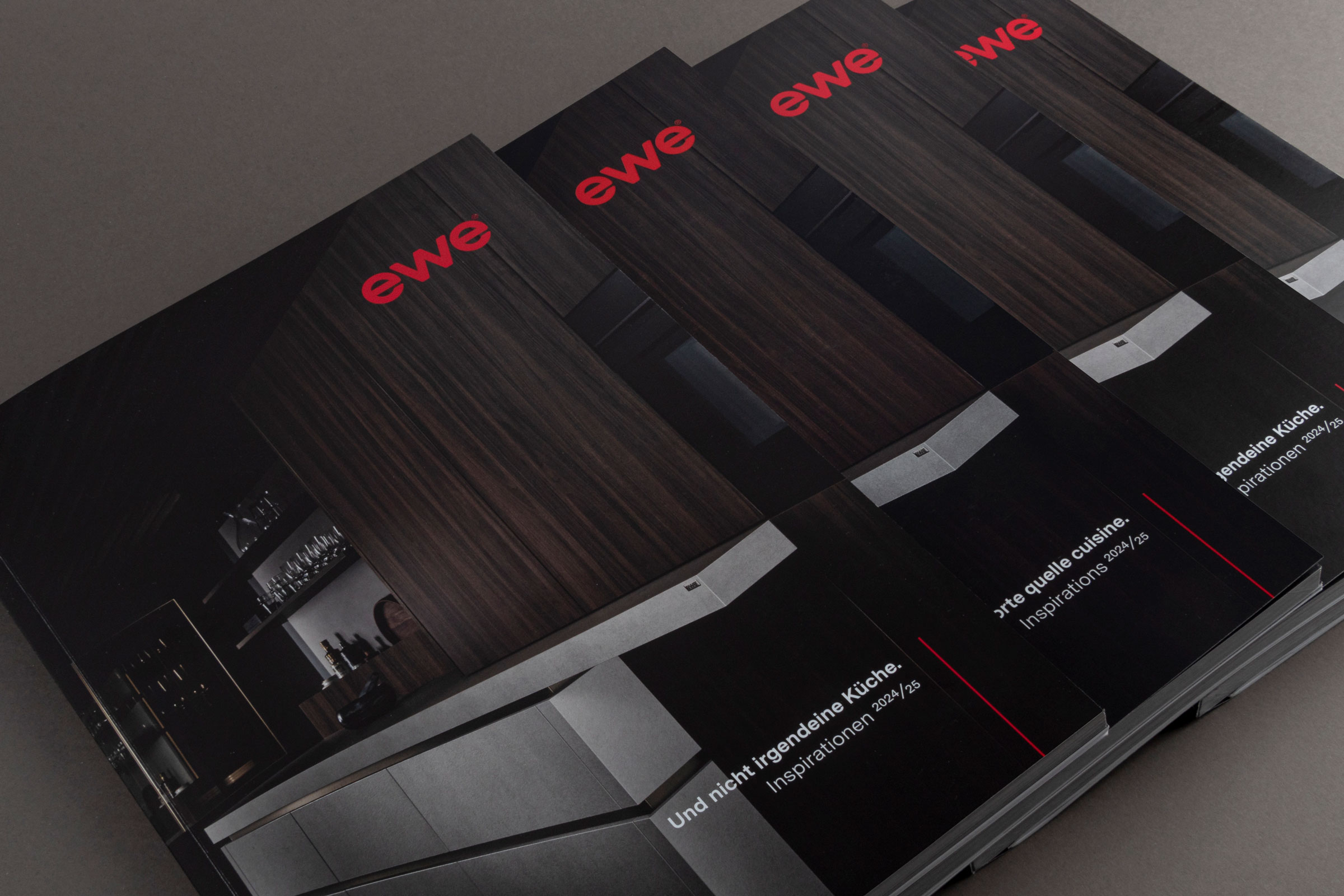 ewe Produktkatalog mit großflächigen Bildern und spannendem Layout