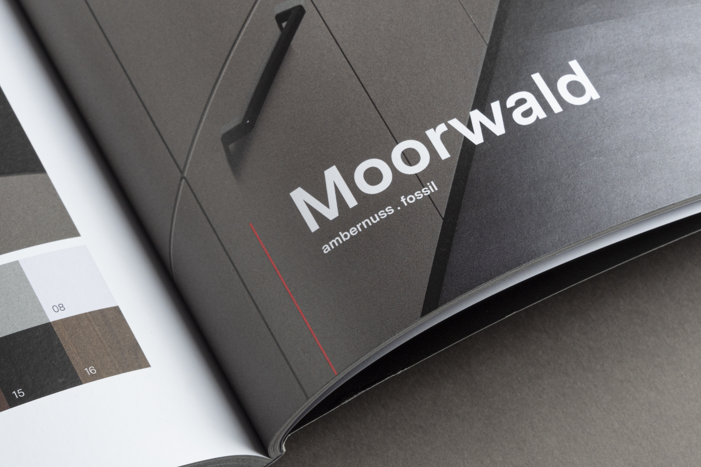 ewe Produktkatalog mit großflächigen Bildern und spannendem Layout