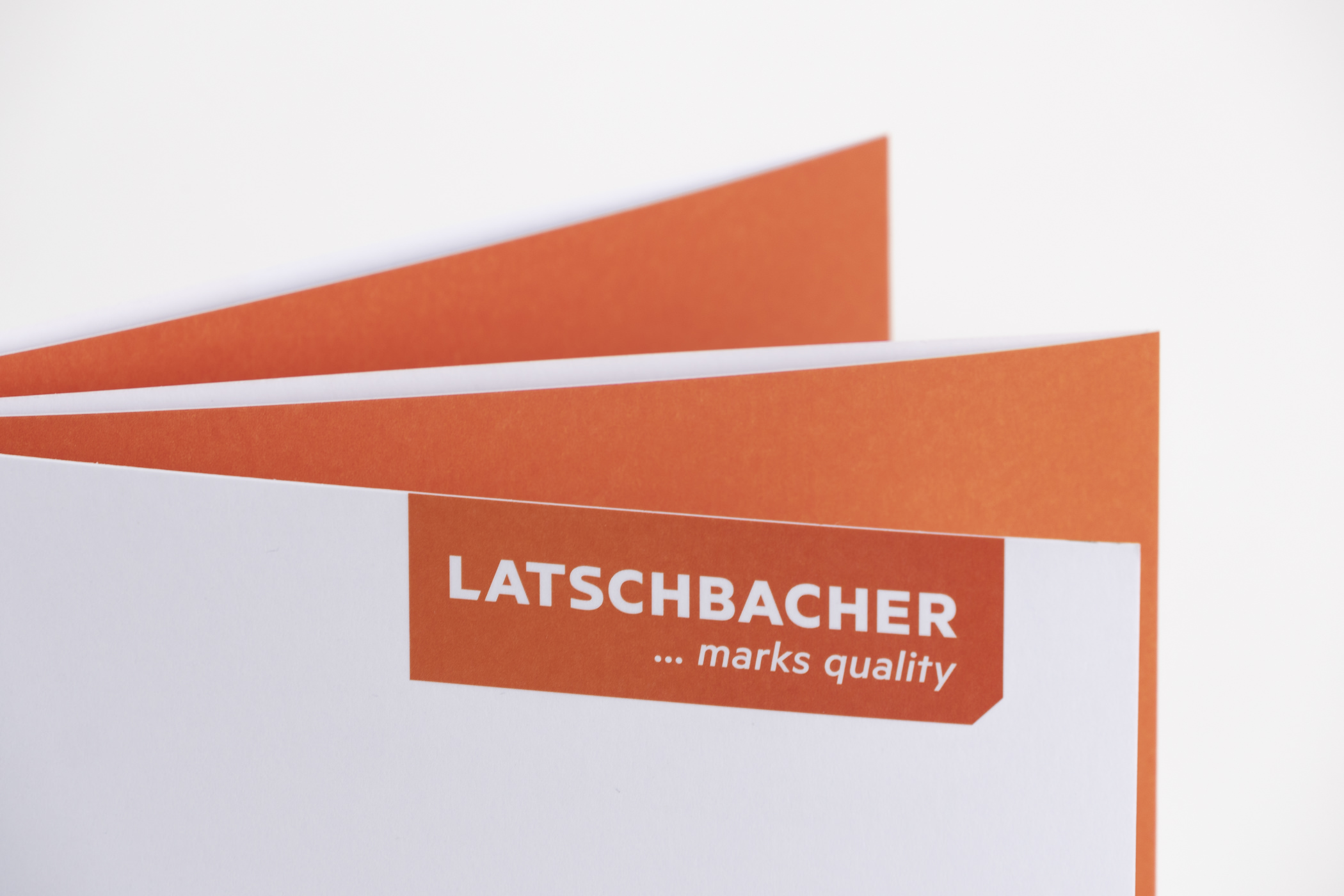 Detailansicht Logo - Latschbacher Imagefolder