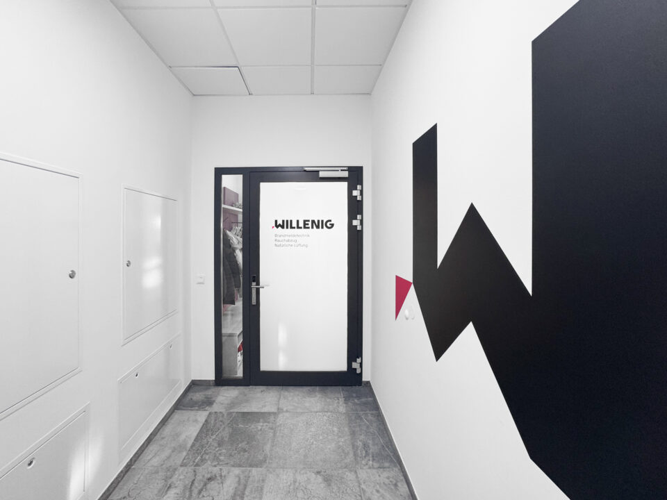 Logo Tür- und Wandbeschriftung bei WILLENIG