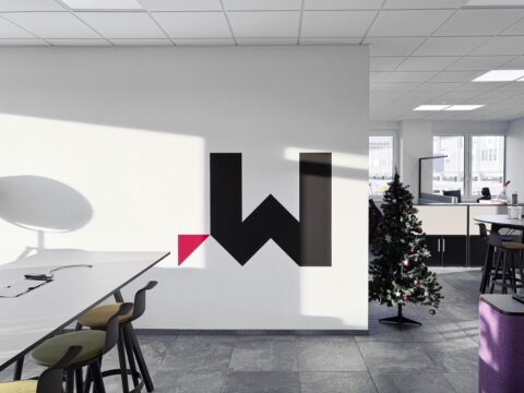 Gebäudebeschriftung Logo W bei WILLENIG