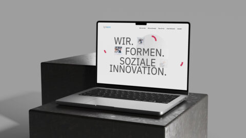 Laptops mit Startseite von Syncare Website