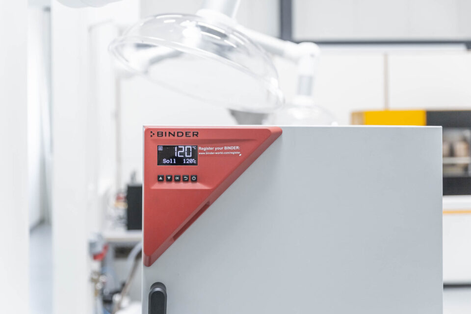 Detailaufnahme eines BINDER Laborinstruments im NGR Labor