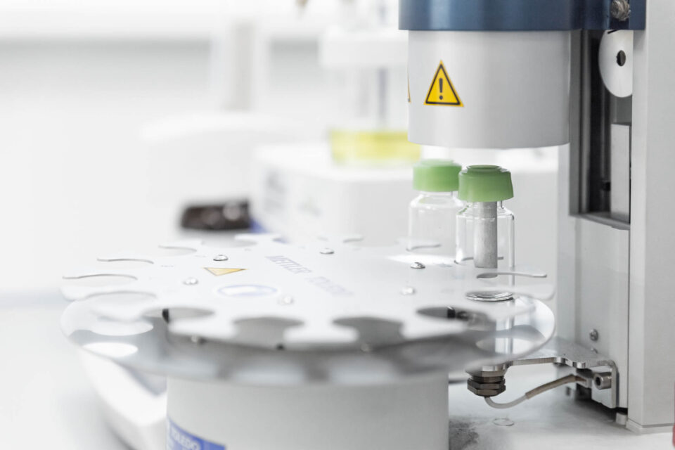 Detailaufnahme von Laborinstrumenten bei NGR