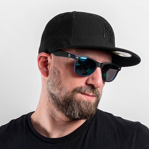 Portraitbild Julian Weidenthaler